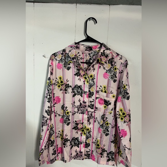 Victoria's Secret Floral Stripe Satin
Button Up Pajama Top - Picture 4 of 5